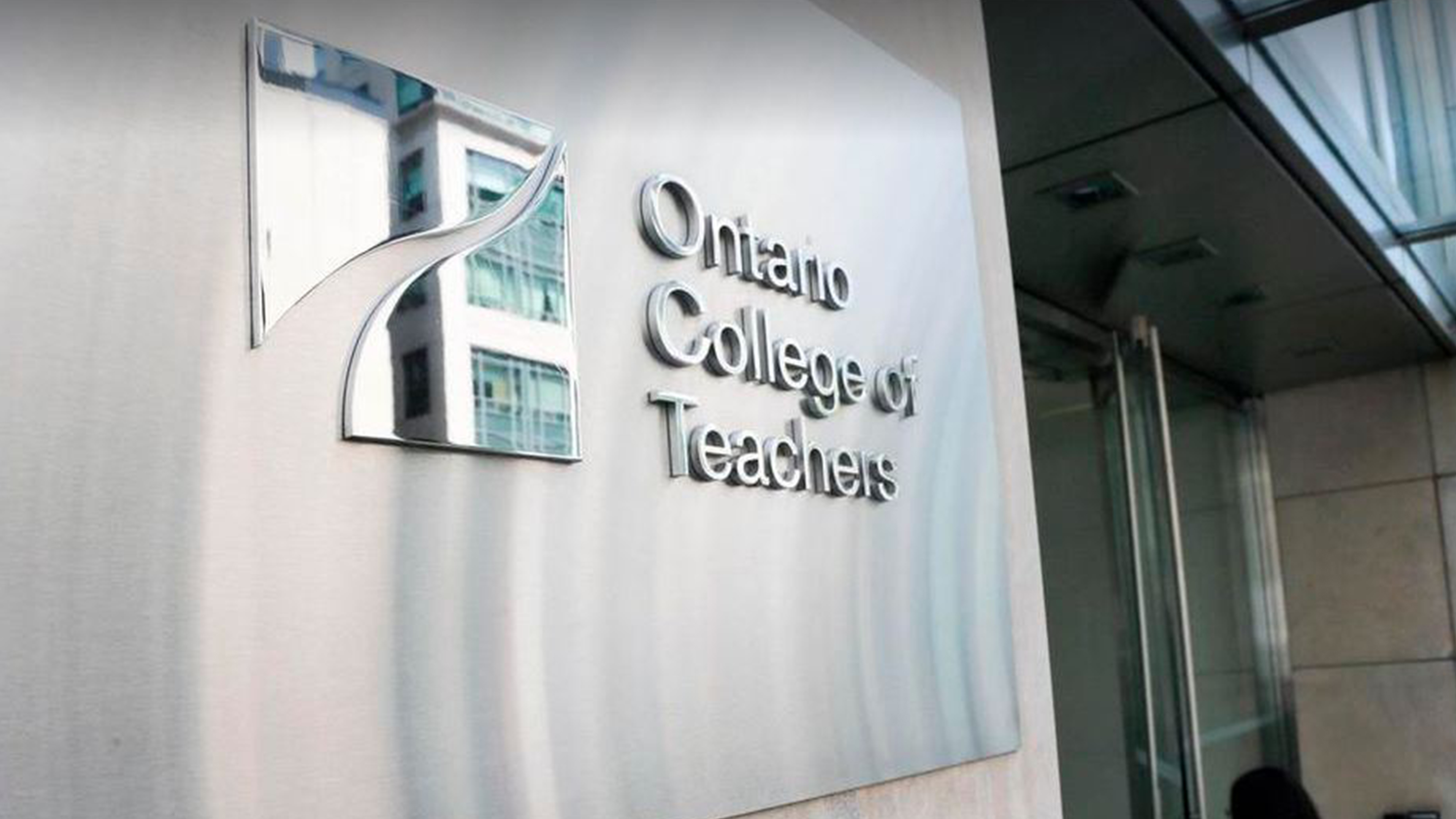 ontario-college-of-teachers-professionally-speaking-cover-photo